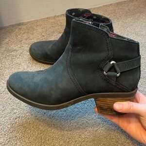 TEVA Size 8.5 Foxy Ankle Black Booties Heels